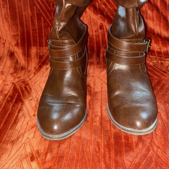 SO brown boots - Picture 3 of 4